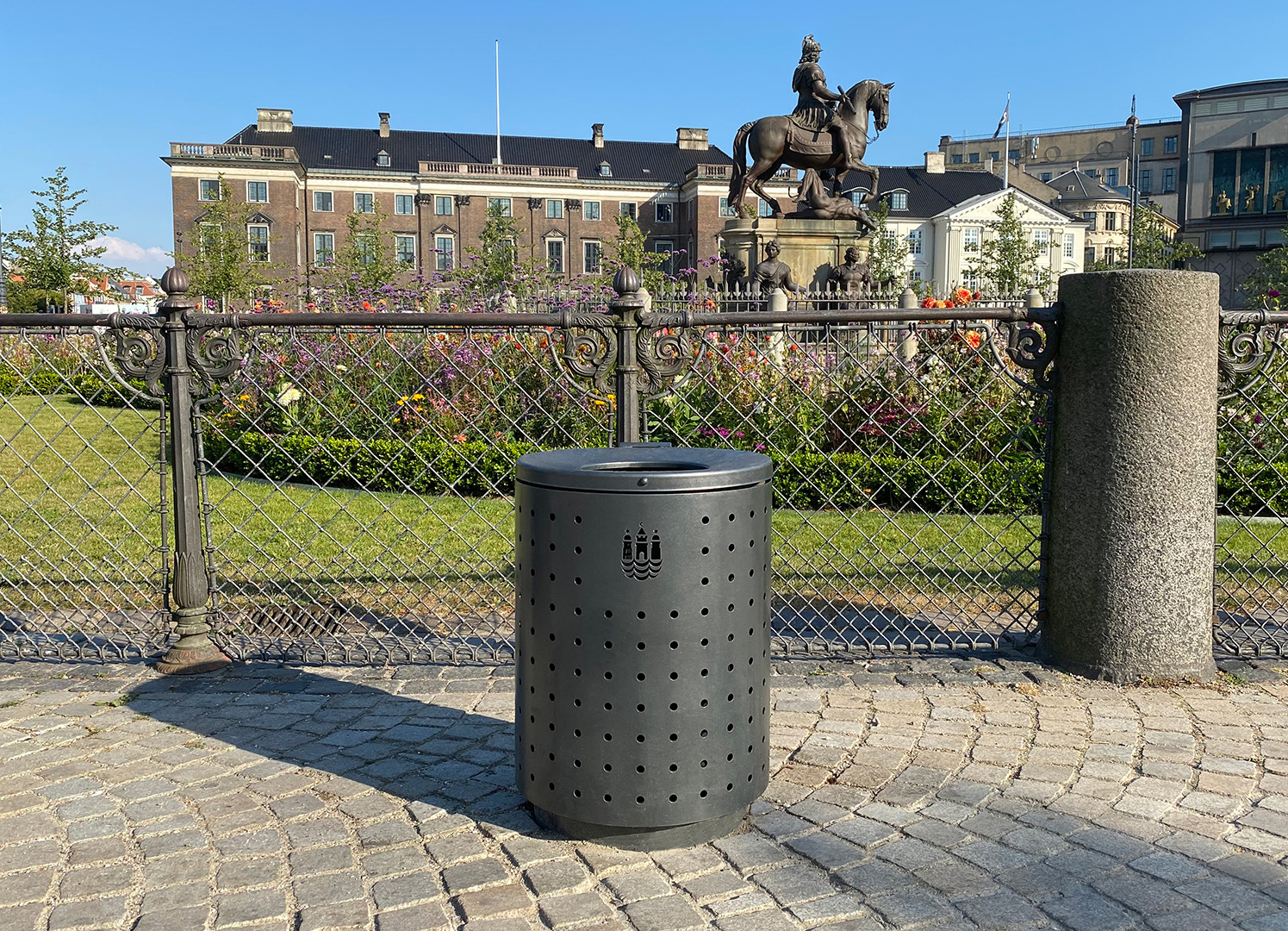 Litter bin in public park in Copenhagen